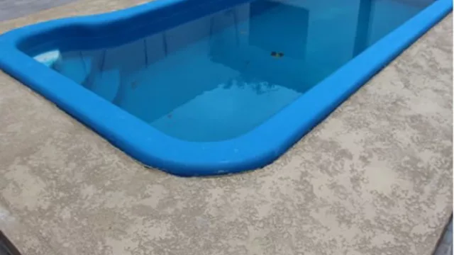 Gracias a la terminación del Spray Bomanite que es antideslizante, es ideal para bordes de piletas.