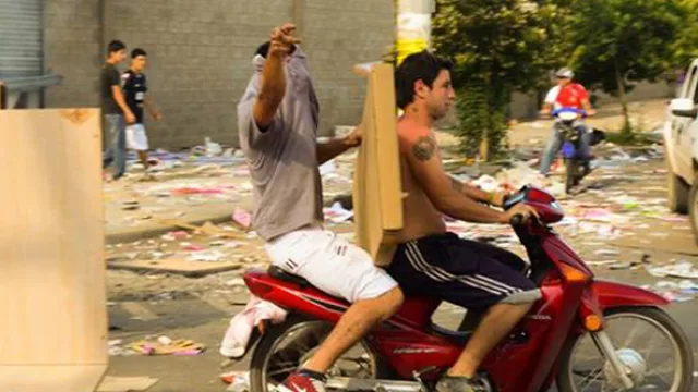 Córdoba vivió 36 horas de locura y vandalismo con reflejos políticos extraviados  (Foto Aldo Carrizo)