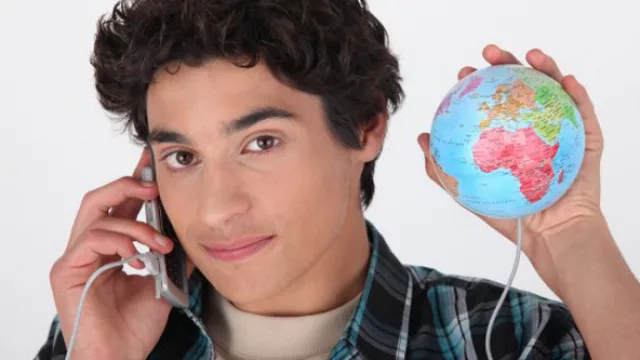 Sobre HolaSim y un empresario que viaja con chips de varios países