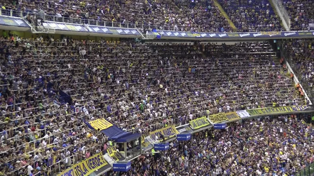 Un estruendoso “Y dale, y dale… y dale Boca, dale” despidió al plantel derrotado por All Boys. Un cierre con piel de gallina (guiño, guiño) para el Parra Experiencia Xeneize.