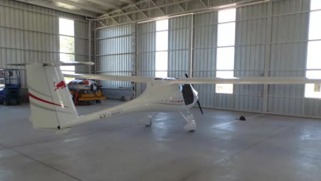 Volar en planeador es una de las opciones del polo aerodeportivo.