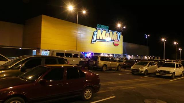 La entrada del nuevo MaMi. El estacionamiento tien capacidad para más de 350 autos.