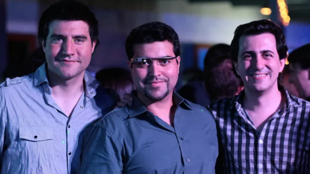 Los chicos de LVK estuvieron en el evento con el único Google Glass que hay en Argentina (¿lo llevarán varios ya como producto final al evento de 2014?)
