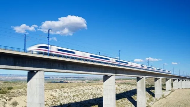 Alta velocidad: ineficiente, injusta e insostenible (una mira a los costos ambientales “ocultos”)