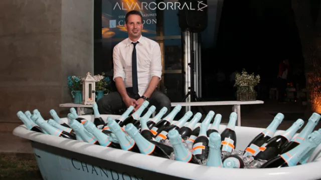 Ale Lacroix hizo de DJ.