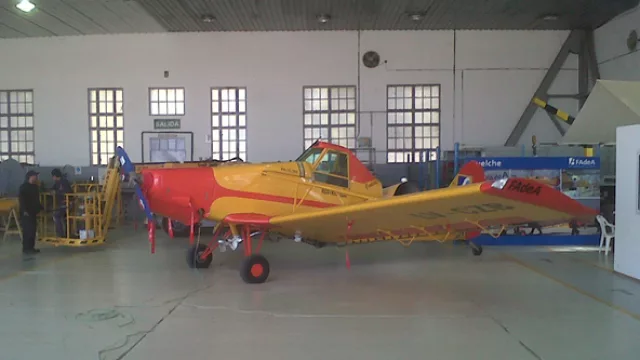 Atenti gringos: Fadea sale a vender su avión fumigador en 60 cuotas (casi) sin interés