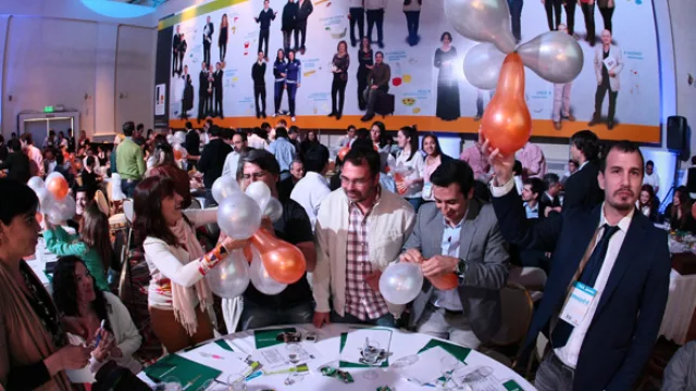 El público estuvo predispuesto para participar de las dinámicas propuestas por los disertantes.