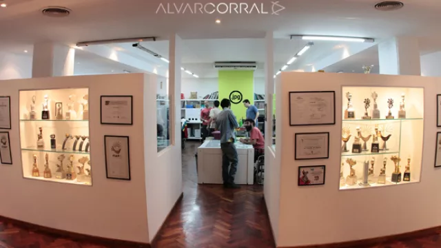 Una nutrida vidriera de premios...