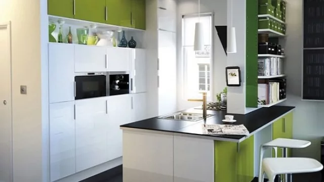 Los muebles verdes son corrientes en la cocina por lo que pueden ir acompañados en varias tonalidades.