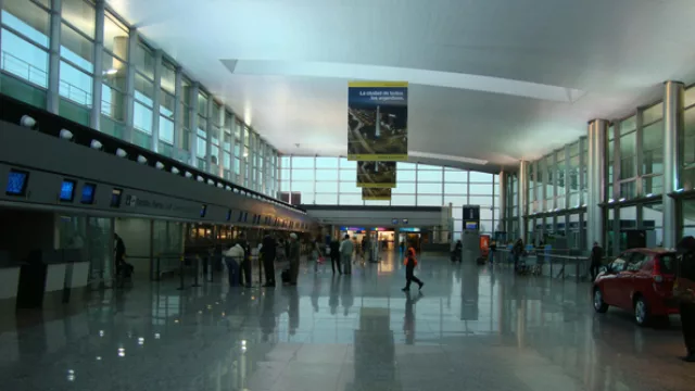 Schiaretti pidió a la Nación que el Aeropuerto de Córdoba se reactive para vuelos internacionales 