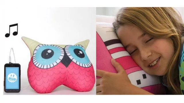 Las almohadas de Yeah! Toys con parlantes y conexión a celular o mp3 para escuchar música mientras dormís.