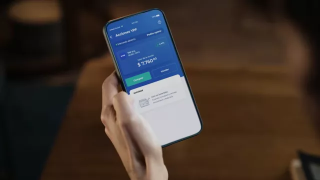 De cargar nafta a comprar acciones: App YPF ya colocó 1 millón de títulos de la petrolera