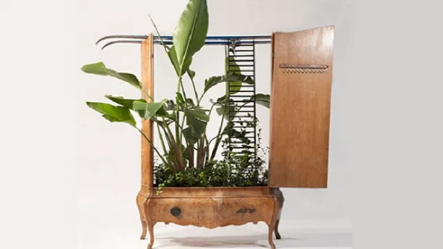 ¿Pensabas tirar tus muebles? Mirá cómo se adaptó esta pieza para el jardín.