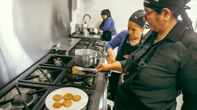 Este jueves: por cada milanesa que consumís en locales adheridos, se realiza una donación al Banco de Alimentos de Córdoba