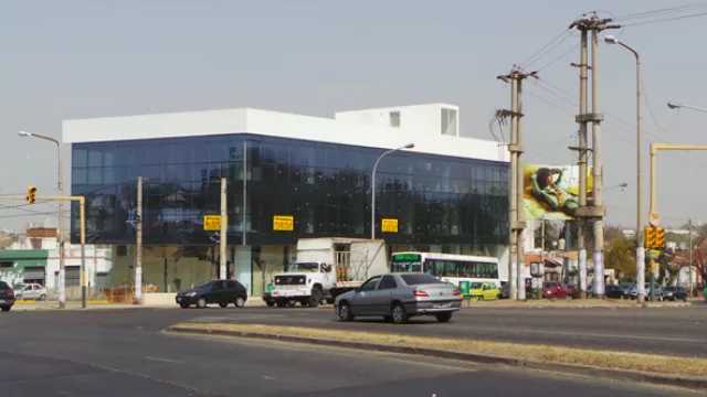 Porsche, por 3º vez a Córdoba y por 3º vez en Av. Sagrada Familia (esquina Octavio Pinto)