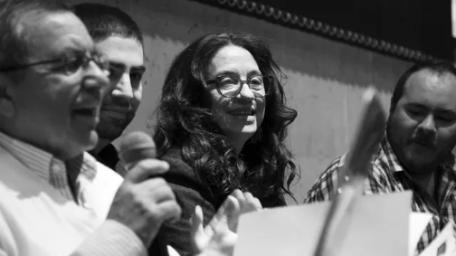 Las autoridades de la carrera de marketing y de publicidad de Universidad Siglo 21, junto a representantes de Radio Gamba en la presentación de "Ideas que Venden"