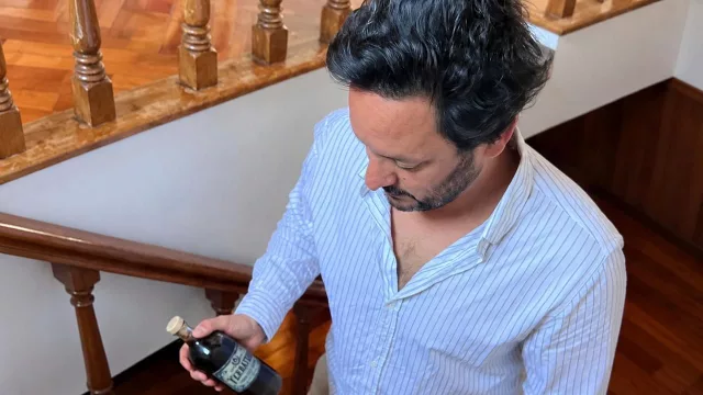 El creador de Heráclito y Lunfa, se alejó de las marcas para crear una novedosa bebida