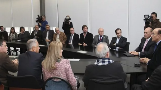 Provincia y empresarios, reunidos por LAN