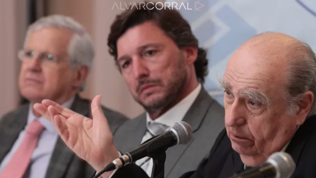  “La idea de ‘vivir con lo nuestro’ ya pasó de moda”, reflexionó Sanguinetti.