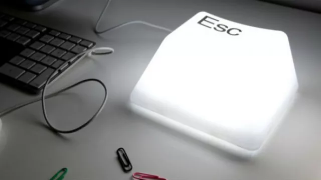 “Esc”, una tecla para que se haga la luz (by GATO).