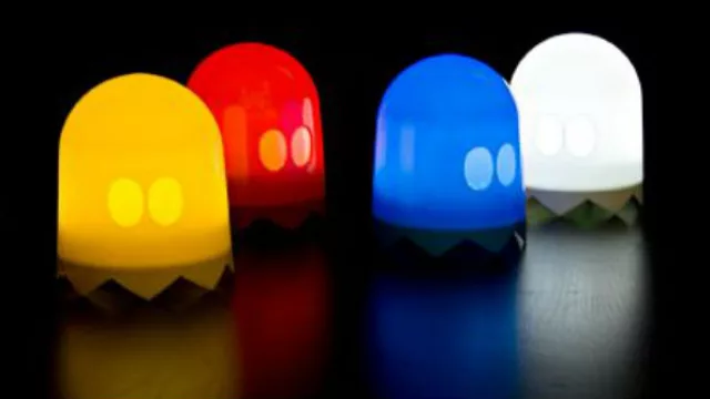 El simpático fantasma de Pacman hecho luz. (Disponible en MercadoLibre).