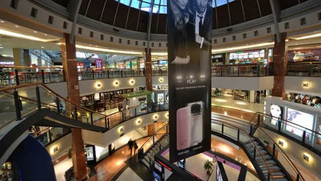 La venta de indumentaria en shoppings perdió 10% de participación desde 2011