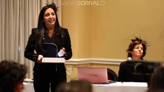 Florencia Moyano Carranza presentó a Noetinger durante su visita a Córdoba.