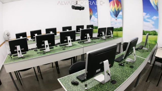 Entre la carrera de creatividad, talleres y postítulos la escuela suma más de 100 alumnos