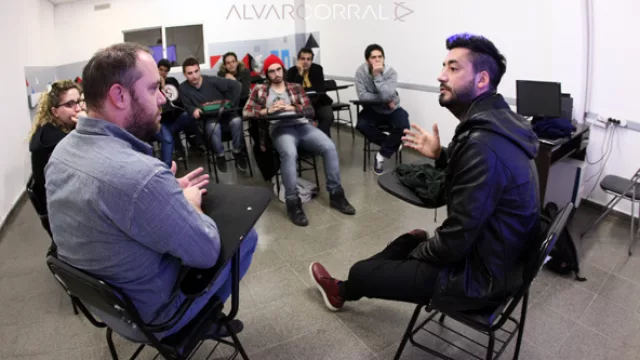 Santiago Olagaray, coordinador de Game Over en su clase.