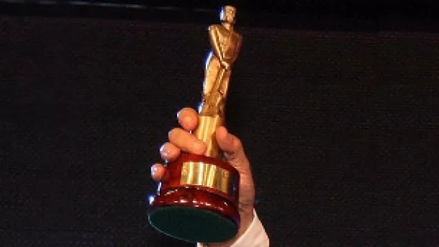 Martes "fierrero" (guiño)