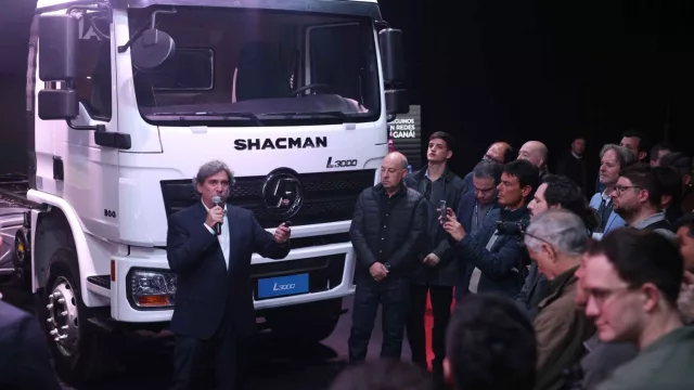 Shacman lideró el segmento de pesados en la Expo Auto Chino con el X6000 y el L3000, de la mano de Grupo Antelo