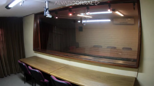 La única agencia de publicidad de Córdoba con cámara Gesell en sus instalaciones, destinada a investigaciones de mercado