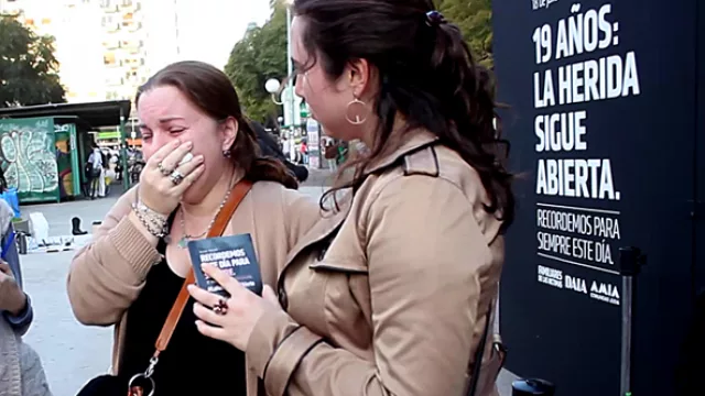 Ogilvy & Mather -  “19 años. La herida sigue abierta”