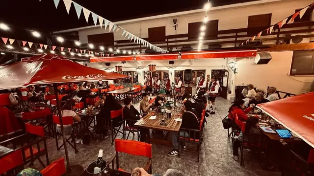 El Ciervo Rojo (gran propuesta típica alemana) estratégicamente ubicado en pleno centro de Villa General Belgrano
