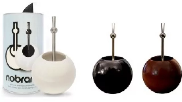 Minimalista en su máxima expresión es el mate de cerámica de Neobrand.