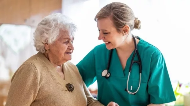 BCIE fortalece la atención de la salud de 5 millones de adultos mayores en Argentina