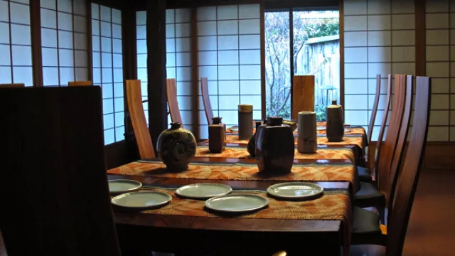  Muebles originales de Japón y cerámicas de la colección Bierregaard