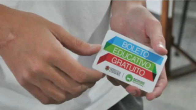 Los títulos del lunes