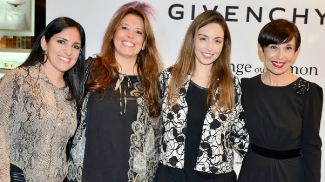 Vanessa Damasco, la escritora Viviana Rivero, Andrea Pappolla, y Ana Torrejón