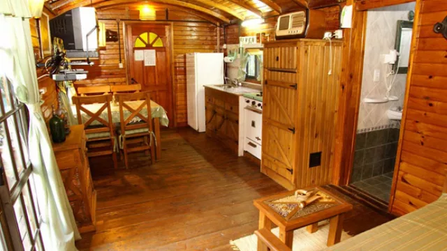  Pinocho cuenta con una estructura aparte donde se aloja la instalación sanitaria para disponer las tuberías sin problemas. Lo demás es original.