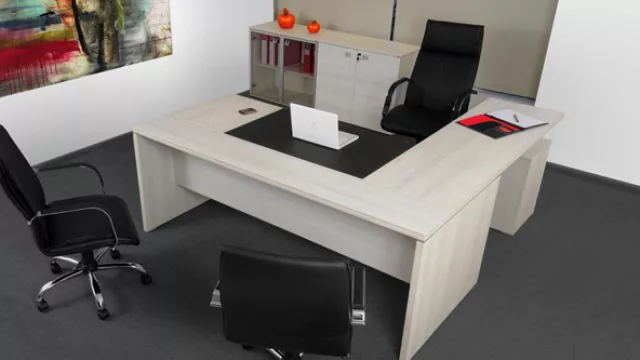 Linea Ziehbar Texture realizada en la melamina de la línea Nature de Faplac que simula madera al tacto y pasa como este material.