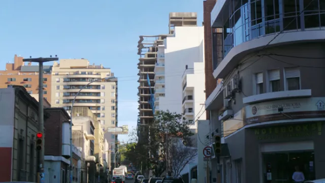 Hay 55 edificios que tienen más pisos que los permitidos por la Muni (Live!, un caso testigo)