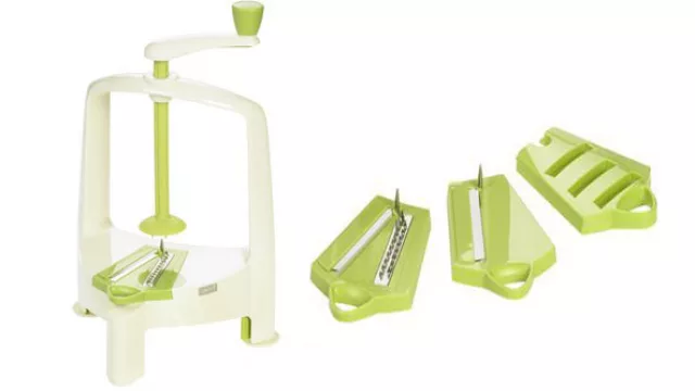 Un hilador rebanador para colocar la fruta o verdura y conseguir lo que queremos sólo girándola sobre su eje. (Seta bazar)