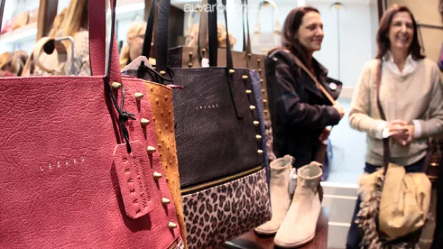 Colores bien up, tachas y animal print, infaltables en esta temporada.