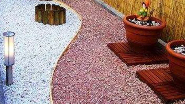 Infinitos diseños se pueden crear con el uso de dos o más tipos de piedras ideales para personalizar los ambientes cerrados como los grandes espacios al aire libre.