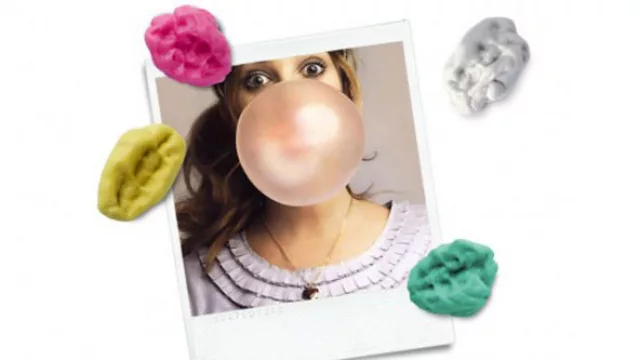 Chicles ya masticados, ideales para la heladera.  (By Gato)