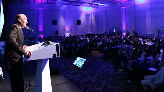 Lawson aprovechó para enviar mensajes políticos: “En Córdoba innovamos, acá los partidos políticos pueden convivir: la Provincia y el Municipio gestionamos juntos”