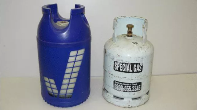 La nueva vs. la vieja. El nuevo producto de Special Gas competirá durante varios años con las garrafas de chapa.