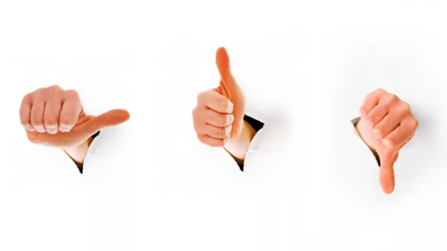 Economistas apocalípticos e integrados: dos visiones sobre el grave momento económico