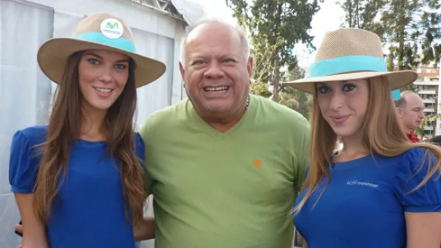 Cacho Buenaventura no quiso perderse la largada de la competencia.